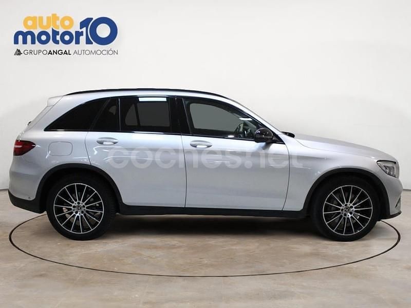 Usado Mercedes GLC220 AMG line 170 CV (125 kW) 2019 Gris / plata SUV