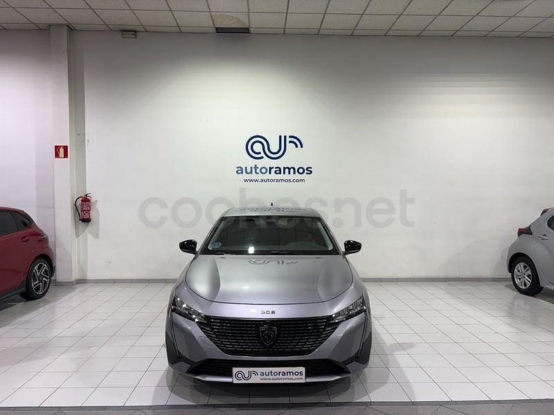 Usado Peugeot 308 Allure 130 CV (95 kW) 2023 Gris / plata Berlina