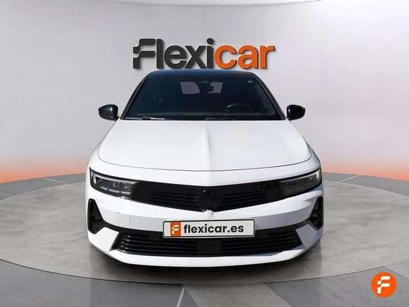 Usado Opel Astra 131 CV (96 kW) 2023 Blanco Familiar