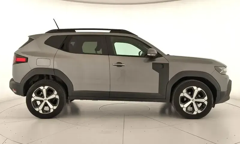 Usado Dacia Duster Journey 143 CV (105 kW) 2025 Gris SUV
