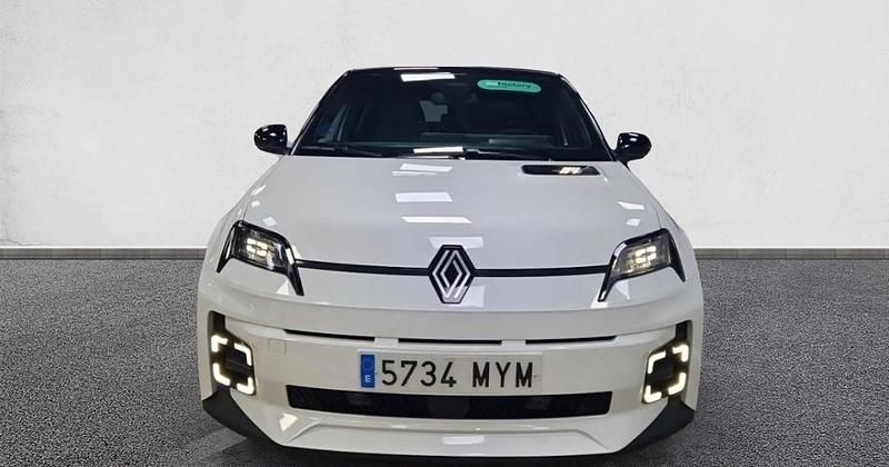 Usado Renault 5 E-Tech Techno 110 kW (150 CV) 2025