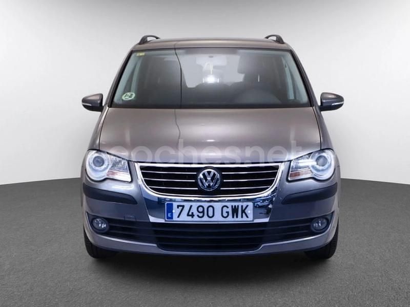 Usado VW Touran Edition 90 CV (66 kW) 2010 Gris / plata Monovolumen