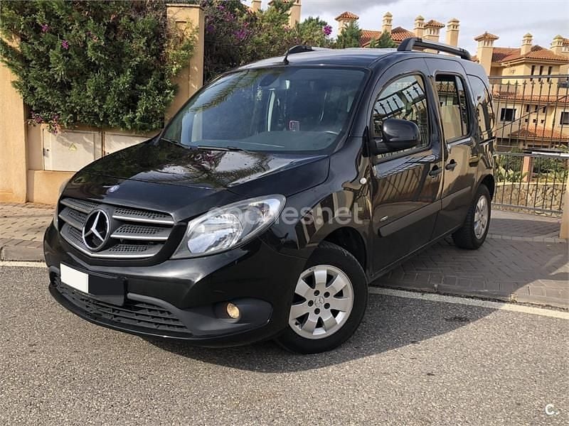 Usado Mercedes Citan 111 110 CV (80 kW) 2016 Negro Familiar