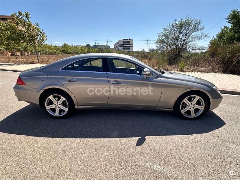 Gris / plata Usado 2005 Mercedes CLS320 Berlina | 14.900 € (Caro) - Imagen 1/4