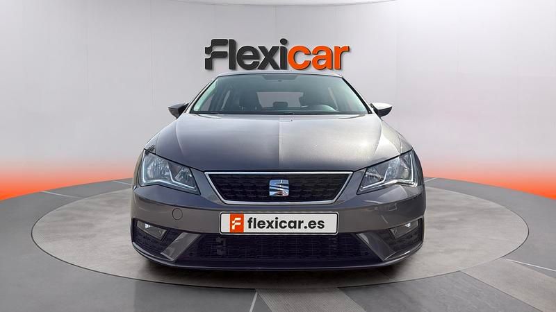 Usado Seat Leon Reference 110 CV (80 kW) 2017 Gris Berlina