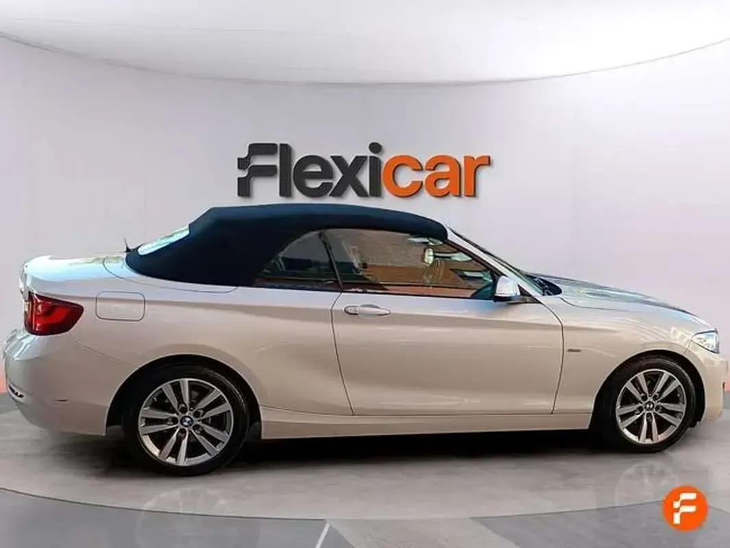 Usado BMW 218 150 HP (110 kW) 2016 Branco Cabrios