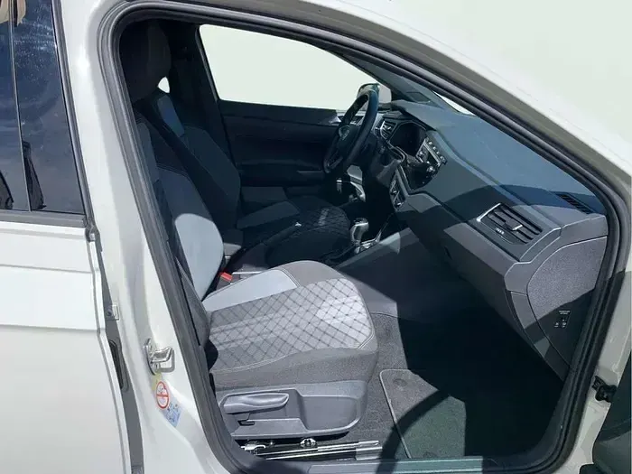 Usado VW Taigo R-line 150 CV (110 kW) 2023 Gris SUV