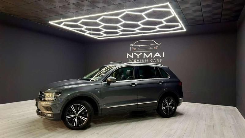 Usado VW Tiguan Sportline 190 CV (139 kW) 2020 Gris / plata SUV