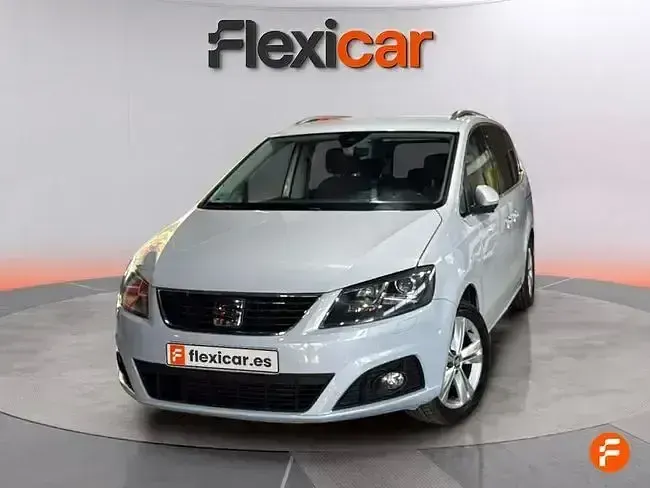 Usado Seat Alhambra Style 150 CV (110 kW) 2022 Blanco Monovolumen