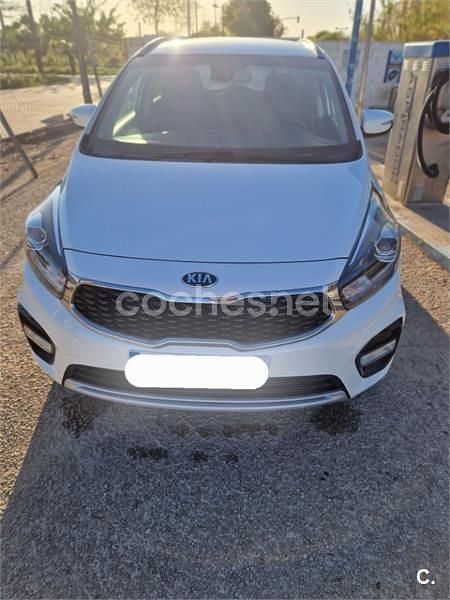 Usado Kia Carens 135 CV (99 kW) 2018 Blanco Monovolumen