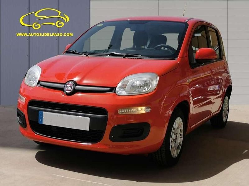 Usado Fiat Panda Lounge 69 HP (50 kW) 2020 Vermelho Citadino