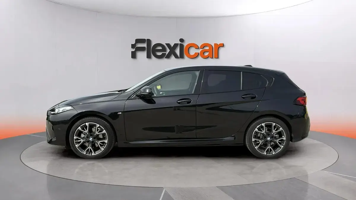 Usado BMW 120 163 CV (119 kW) 2025 Negro Utilitario