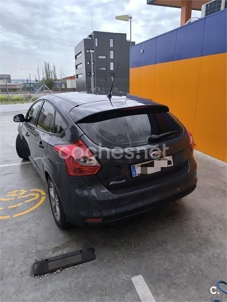 Usado Ford Focus 115 CV (84 kW) 2014 Negro Berlina