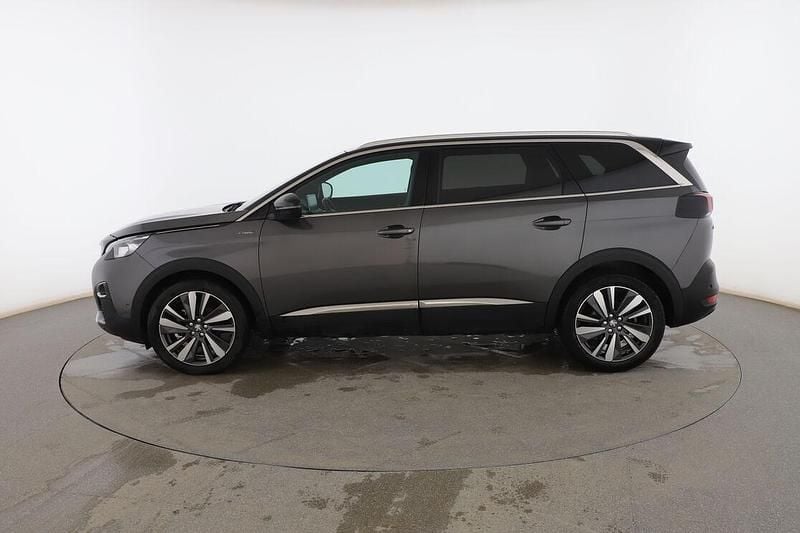 Usado Peugeot 5008 GT 131 CV (96 kW) 2019 Gris SUV