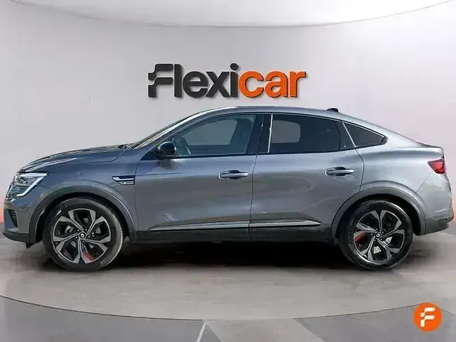Usado Renault Arkana RS Line 145 CV (106 kW) 2022 Gris SUV