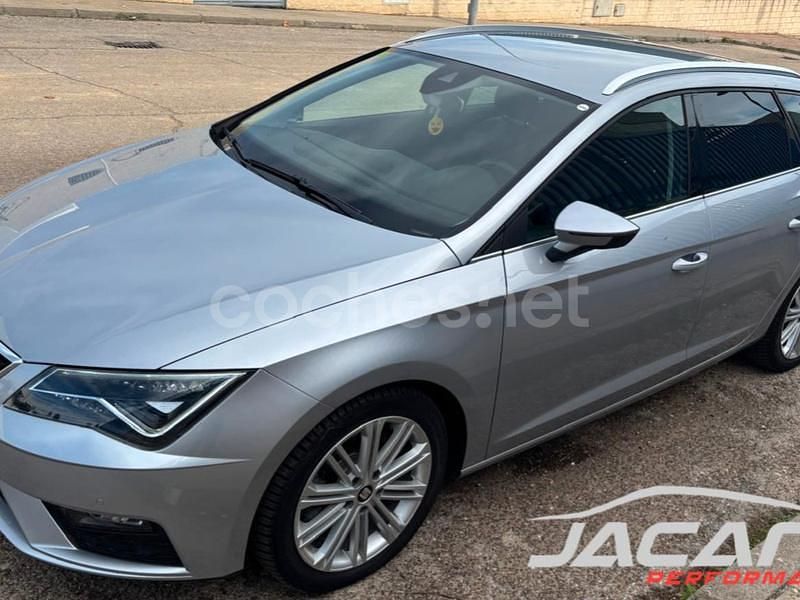 Gris / plata Usado 2020 Seat Leon Familiar | 16.490 € (Precio justo) - Imagen 1/4