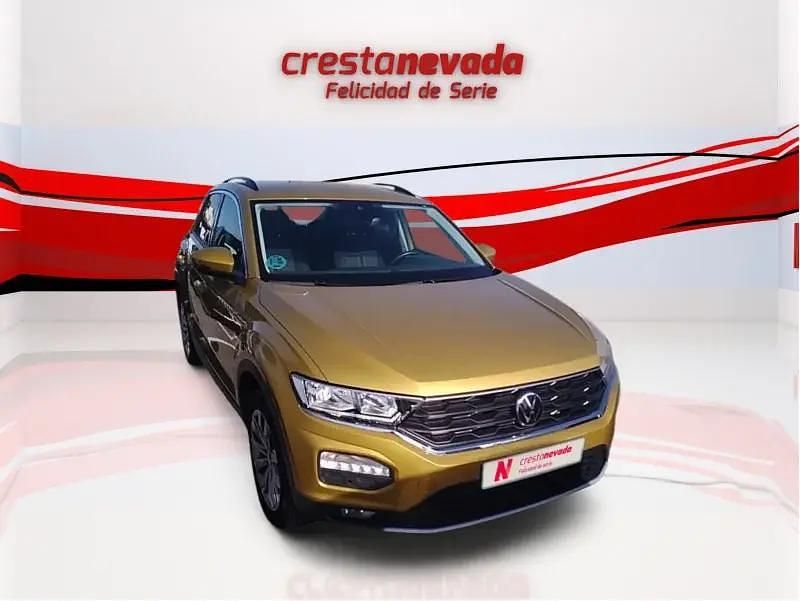 Usado VW T-Roc Advance 115 CV (84 kW) 2021 Amarillo SUV