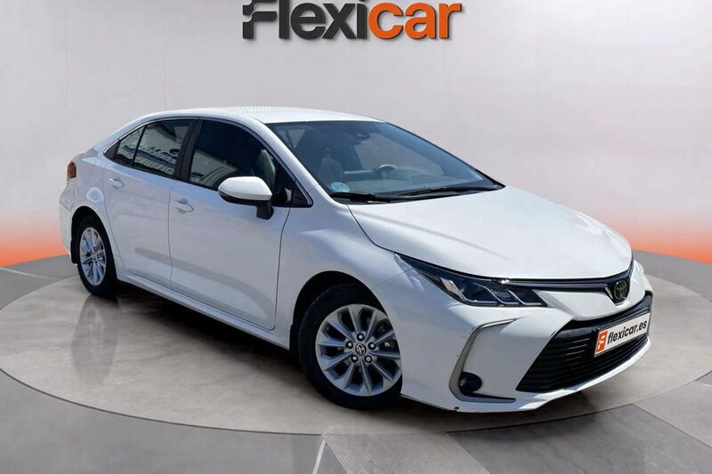Blanco Usado 2023 Toyota Corolla Active Berlina | 19.890 € (Buen precio) - Imagen 1/4