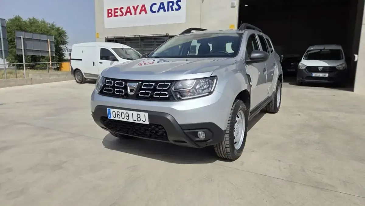 Usado Dacia Duster Essentiel 114 CV (83 kW) 2019 Gris SUV