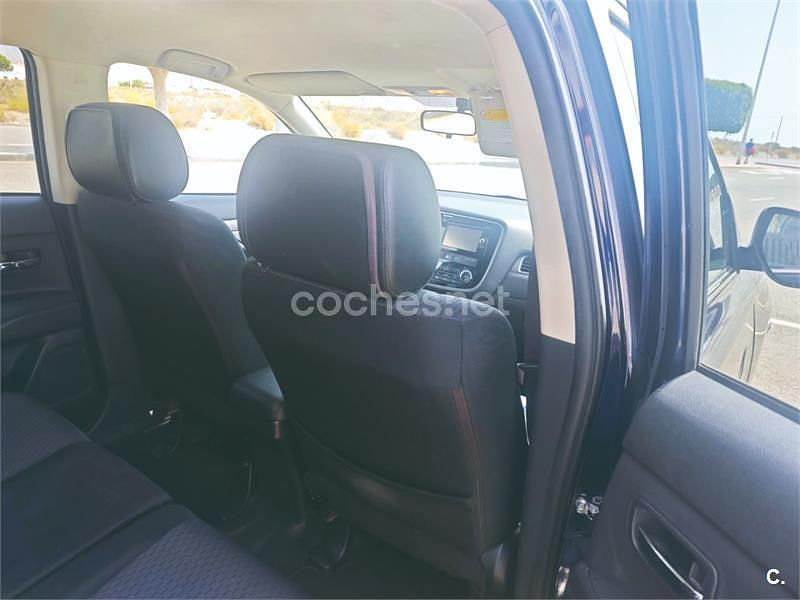 Usado Mitsubishi Outlander Motion 150 CV (110 kW) 2013 Azul SUV