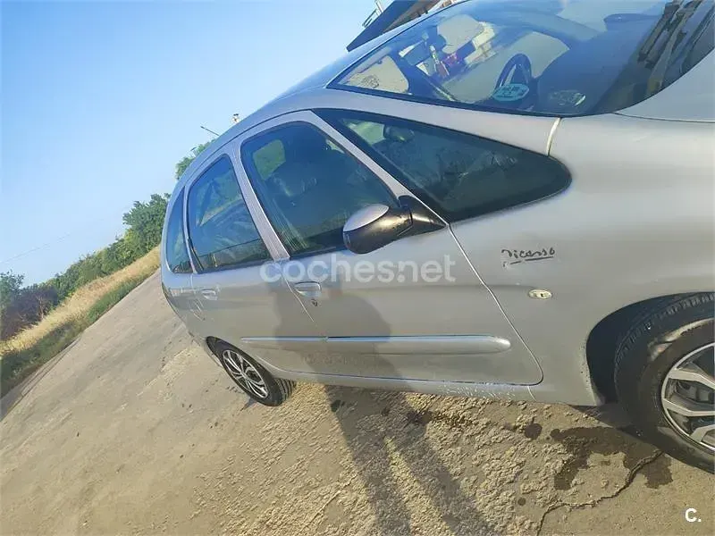 Usado Citroën Xsara Picasso 110 CV (80 kW) 2009 Gris / plata Monovolumen