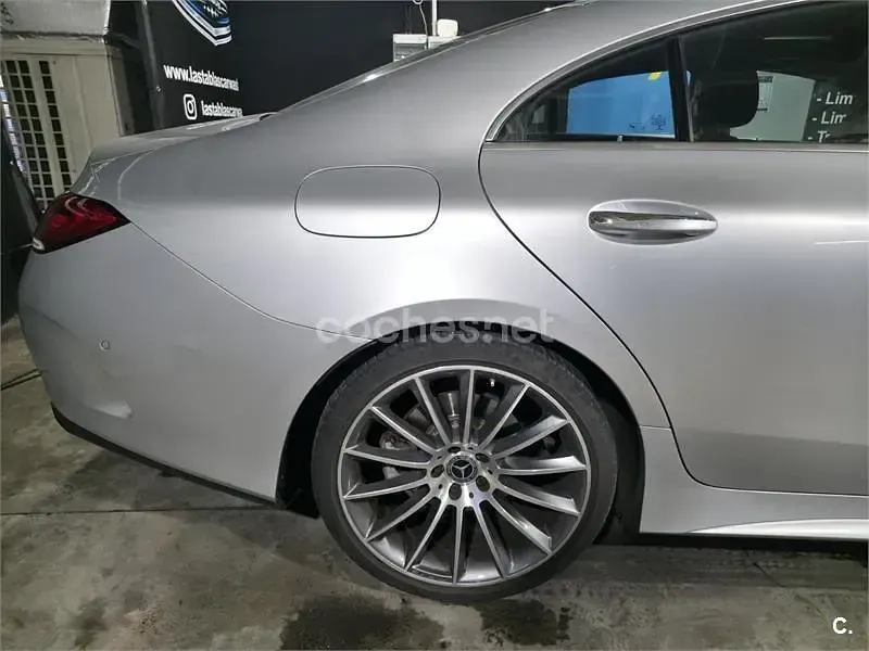 Usado Mercedes CLS350 286 CV (210 kW) 2018 Gris / plata Berlina