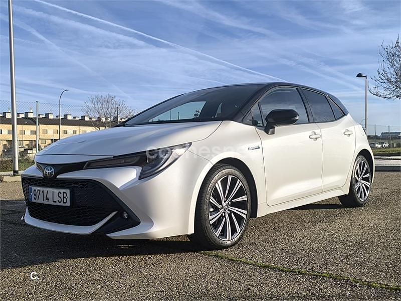 Usado Toyota Corolla Style 122 CV (89 kW) 2021 Blanco Berlina