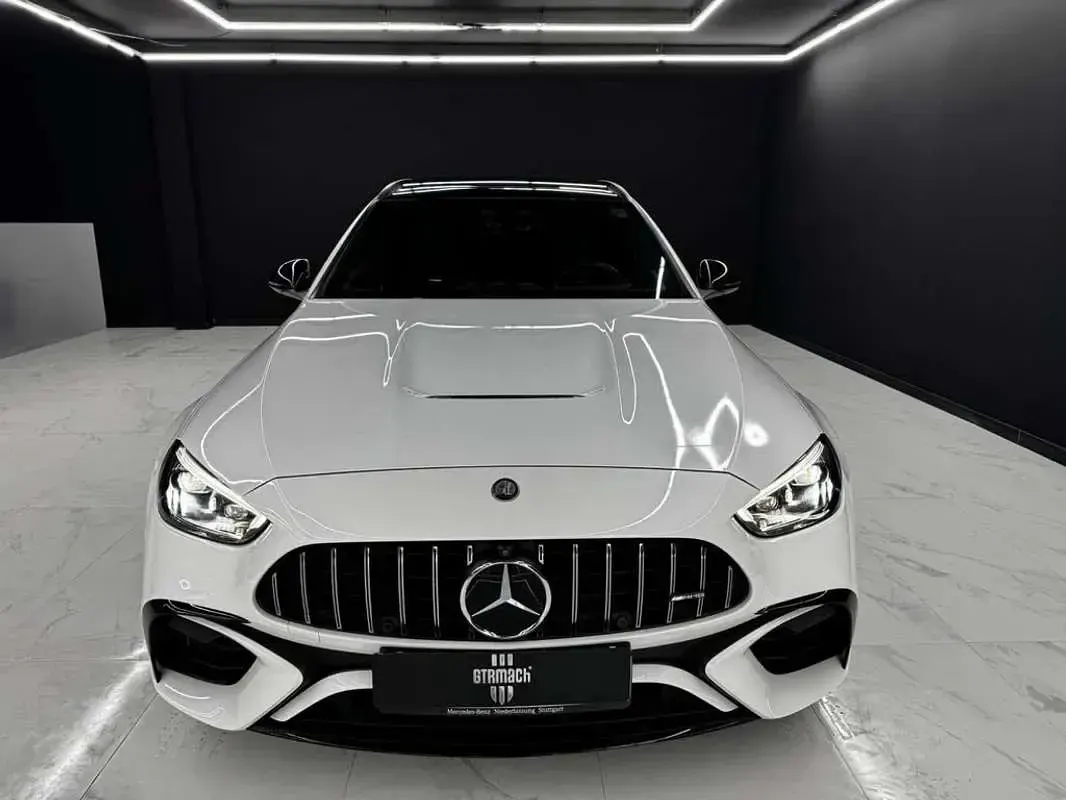 Usado Mercedes C63 AMG AMG 680 CV (500 kW) 2024 Blanco Familiar