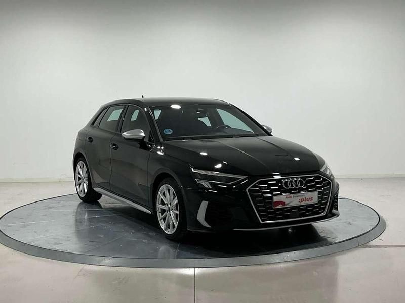 Usado Audi A3 Ambiente 310 CV (228 kW) 2022 Negro Berlina