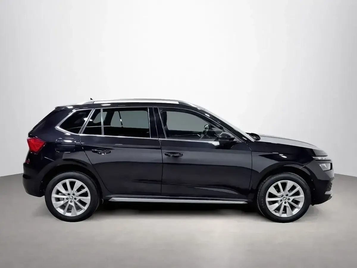 Usado Skoda Kamiq Style 150 HP (110 kW) 2022 Preto SUV