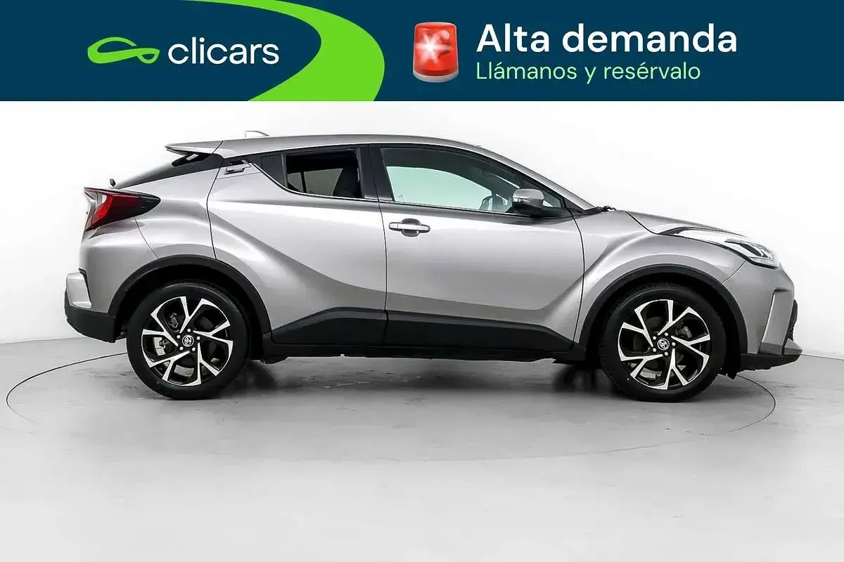 Usado Toyota C-HR Advance 98 CV (72 kW) 2021 Plateado SUV