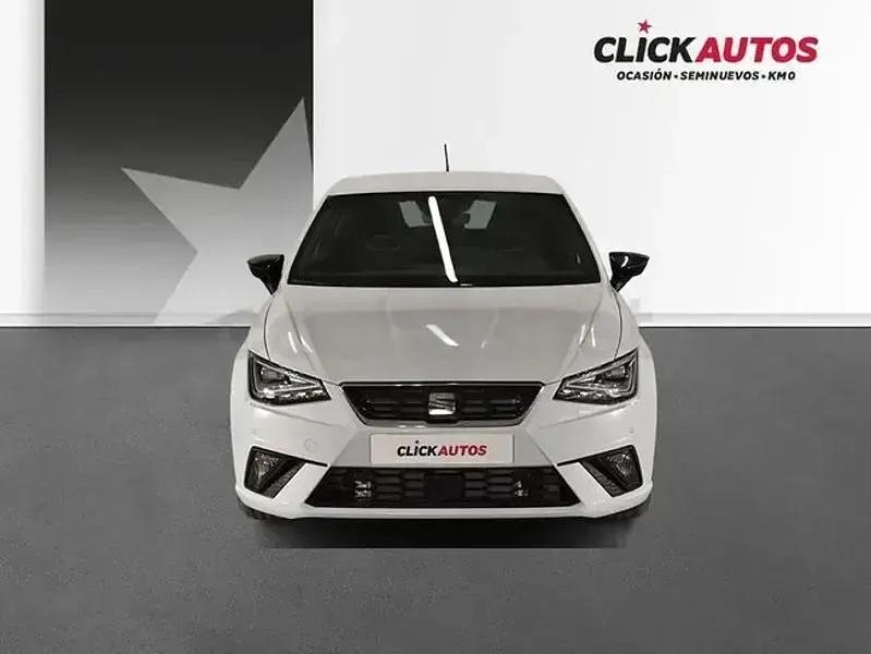 Usado Seat Ibiza FR 115 CV (84 kW) 2025 Blanco Utilitario