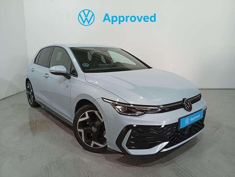 Usado VW Golf VIII R-line 150 CV (110 kW) 2025 Azul Utilitario