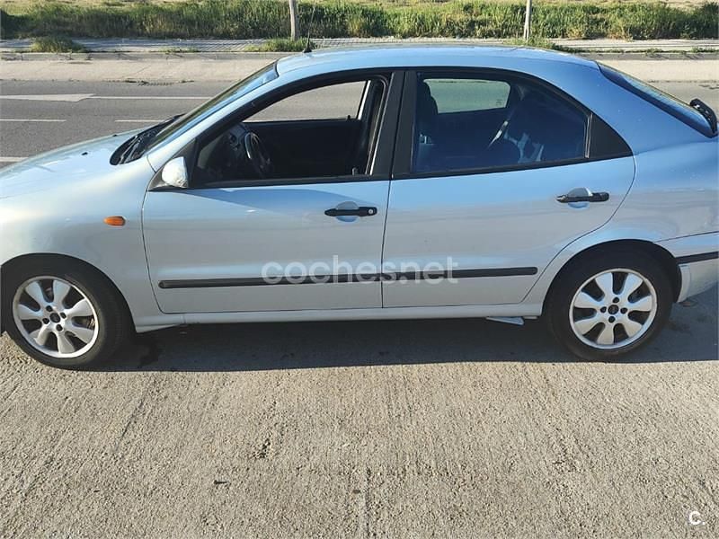Usado Fiat Brava 103 CV (75 kW) 2001 Blanco Utilitario
