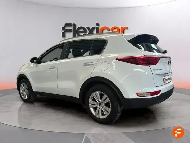 Usado Kia Sportage 132 CV (97 kW) 2018 Blanco SUV