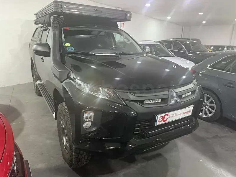 Usado Mitsubishi L200 Motion 150 CV (110 kW) 2021 Negro Pickup/Camioneta