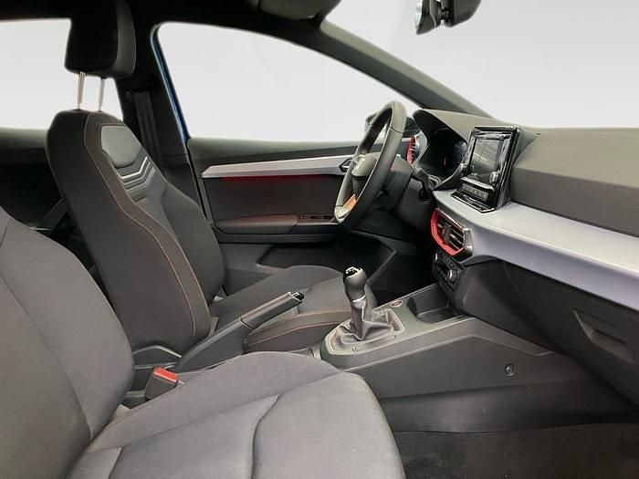 Usado Seat Ibiza FR 115 CV (84 kW) 2025 Azul Utilitario