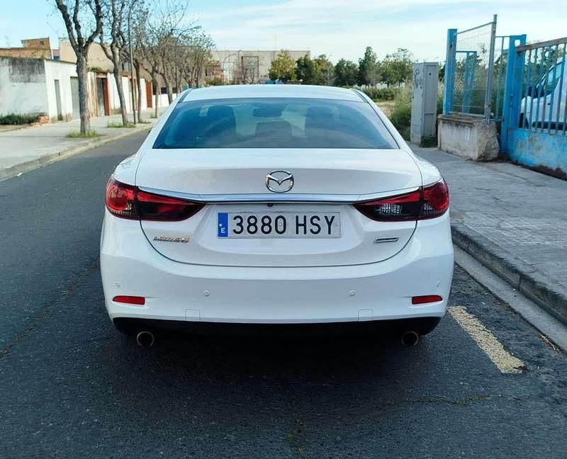 Usado Mazda 6 Luxury 150 CV (110 kW) 2013 Blanco Berlina
