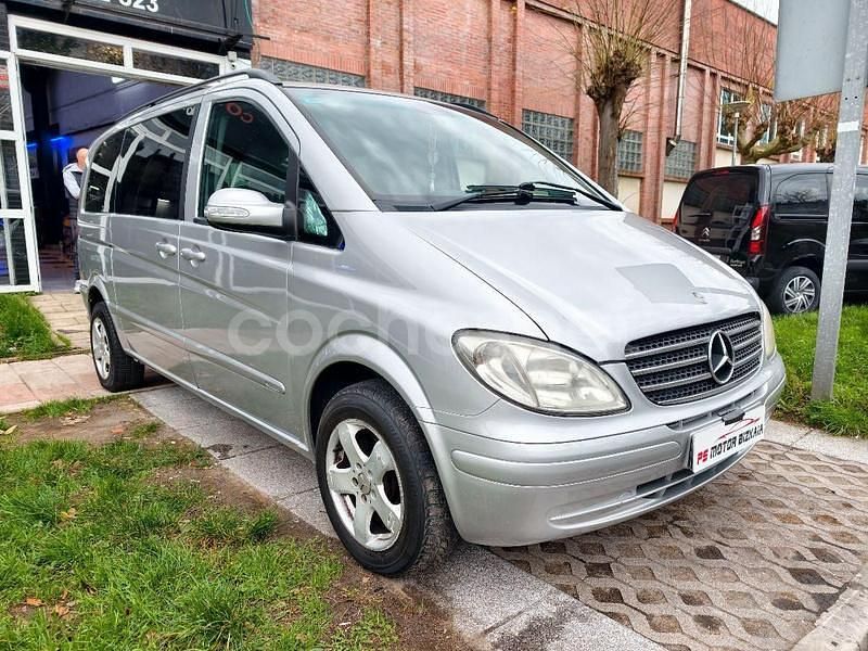 Usado Mercedes Viano 150 CV (110 kW) 2004 Gris / plata Monovolumen