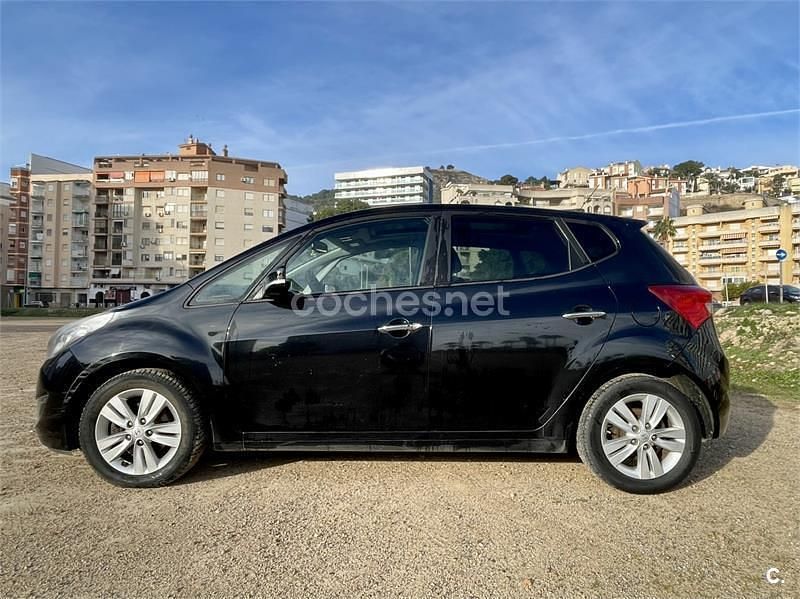 Usado Hyundai ix20 Sport 115 CV (84 kW) 2012 Negro Utilitario