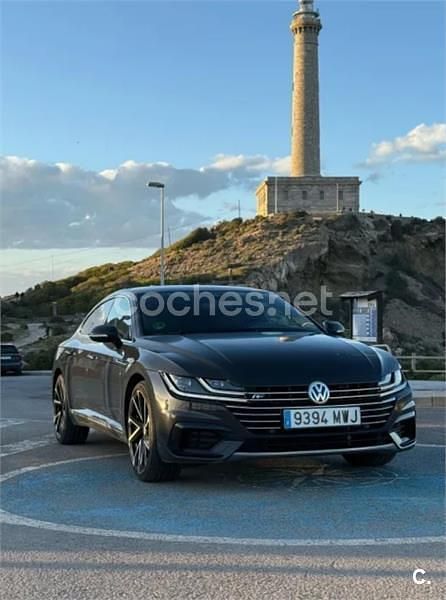 Usado VW Arteon R-line 190 CV (139 kW) 2020 Gris / plata Berlina