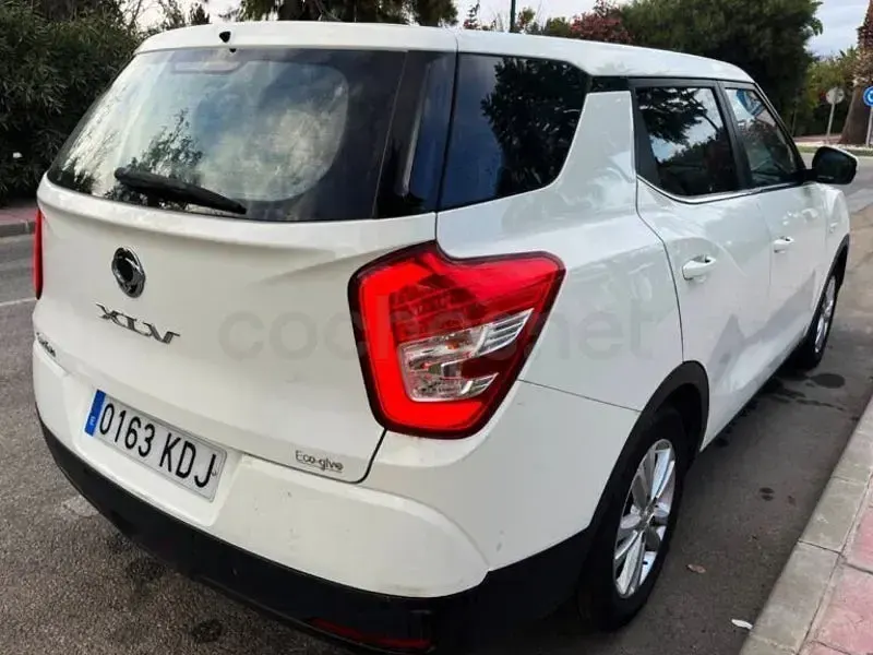 Usado SsangYong XLV 128 CV (94 kW) 2017 Blanco SUV