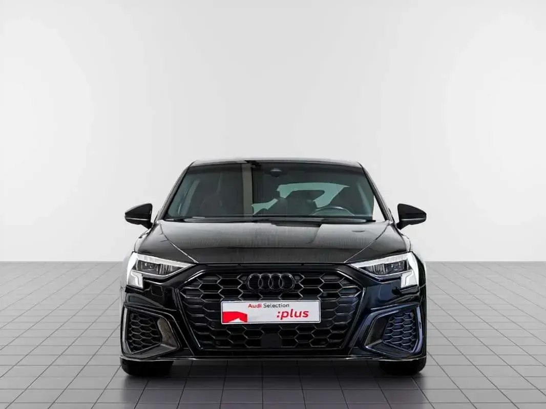 Usado Audi A3 Sportback e-tron Competition 150 CV (110 kW) 2023 Negro Utilitario