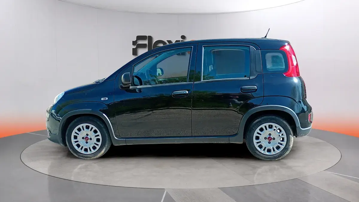 Usado Fiat Panda 71 CV (52 kW) 2023 Negro Utilitario