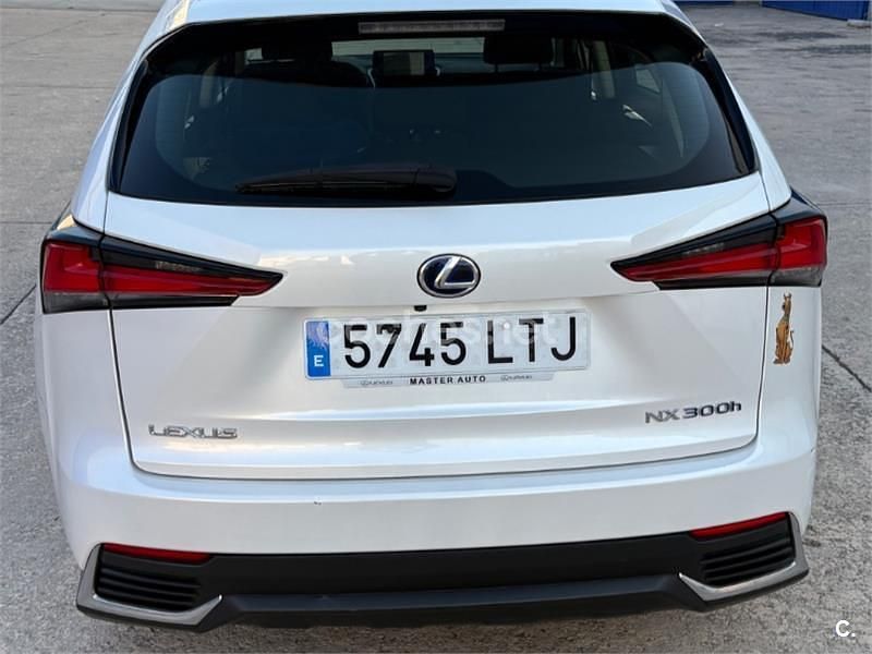 Blanco Usado 2021 Lexus NX300h Business Edition SUV | 30.500 € (Buen precio) - Imagen 1/4
