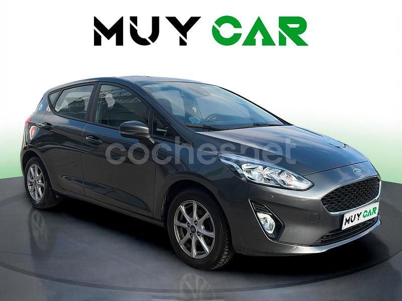 Gris / plata Usado 2018 Ford Fiesta Trend Berlina | 9490 € (Precio justo) - Imagen 1/4
