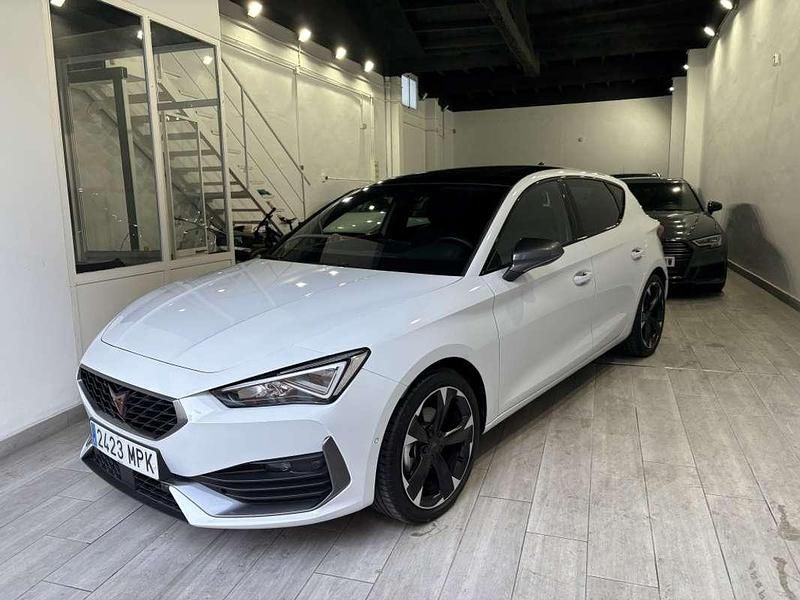 Blanco Usado 2024 Cupra Leon Utilitario | 26.950 € (Precio justo) - Imagen 1/4