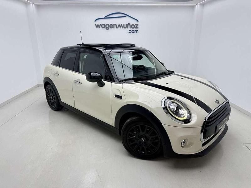 Usado Mini ONE 102 CV (75 kW) 2019 Beige Utilitario