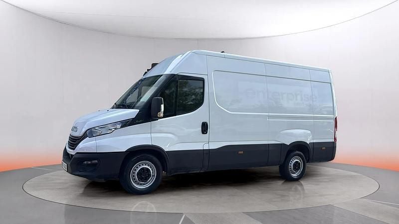 Usado Iveco Daily 156 CV (114 kW) 2023 Blanco Berlina