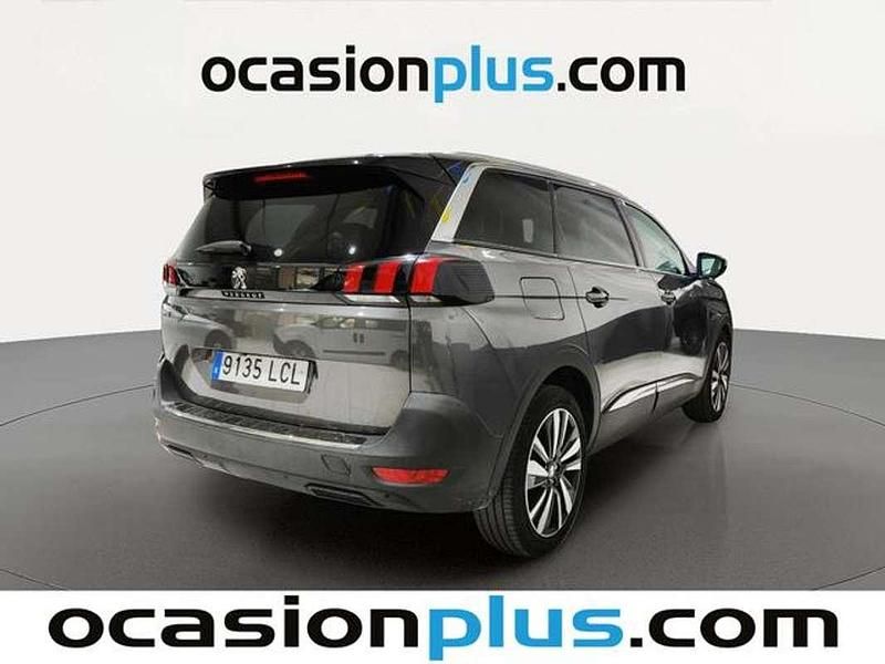 Usado Peugeot 5008 Allure 131 CV (96 kW) 2019 Plateado SUV